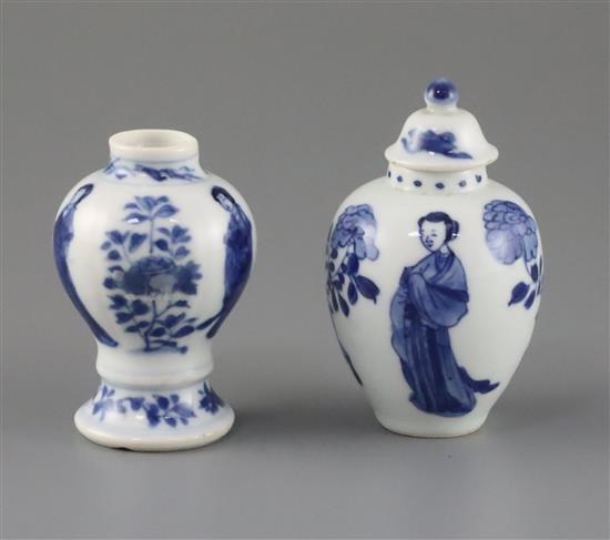 A Chinese blue and white small jar and cover, and a similar small vase, Kangxi period, H. 6.7 and 7.7cm